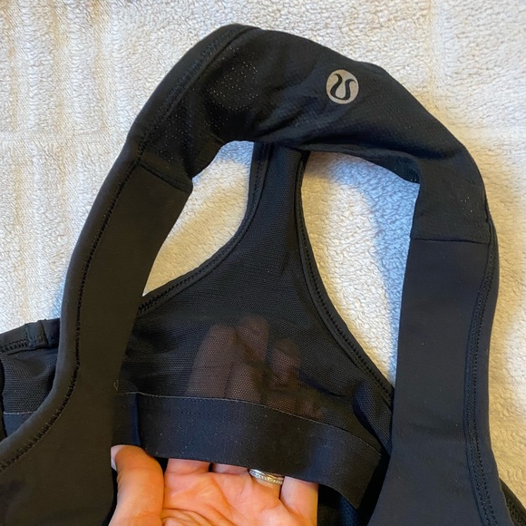 LuLuLemon black racer back tank with mesh bra - Picture 3 of 4